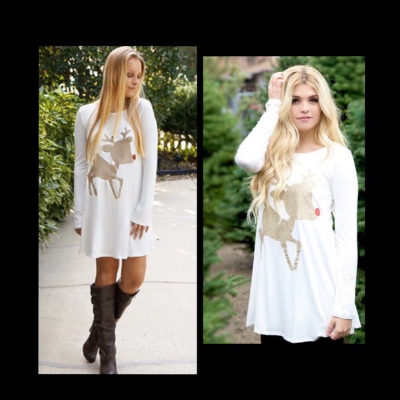 🎄🎉HOLIDAY🎉🎄Gold Reindeer Holiday Tunic❤️ - Picture 3 of 3