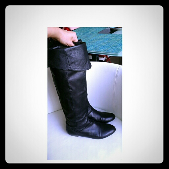 Chinese Laundry folded boots
