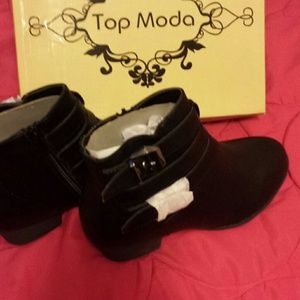 Black ankle boots