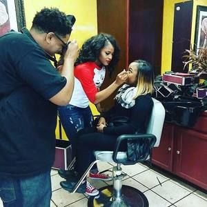 Meet your Posher, Dalesa