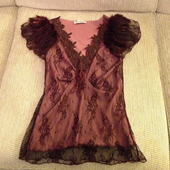 Privilege burgundy lace top w/ fur detail