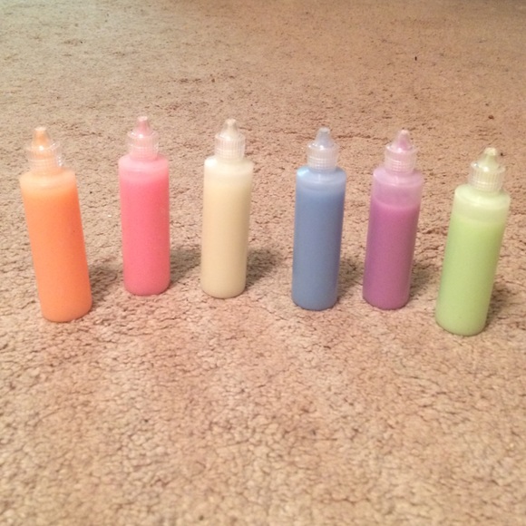 Glow in the dark body paint