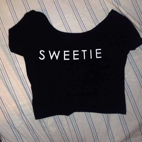 Black "Sweetie" Crop Top