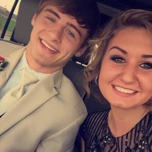 Meet your Posher, Brooke