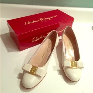 White Leather Ferragamo Shoes with Gold Buckle