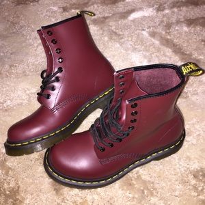 DOC MARTENS the original boot Maroon BRAND NEW!!