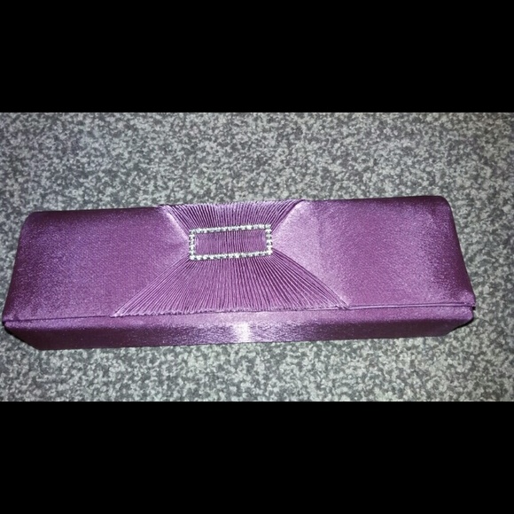 Purple clutch
