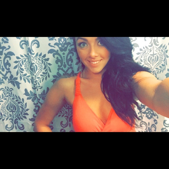 Meet your Posher, Taylan