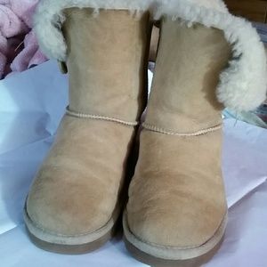 UGG boots 👢