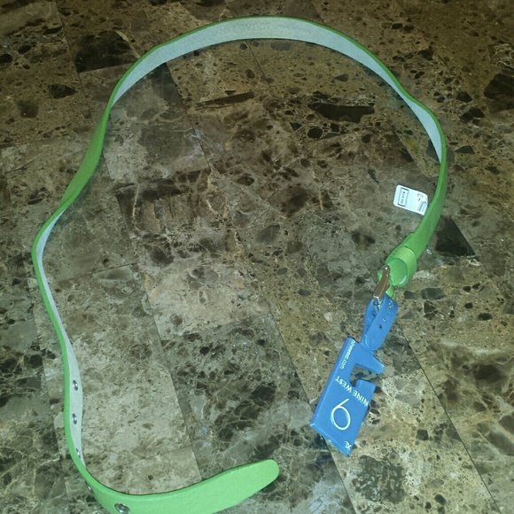 Green ladies leather belt