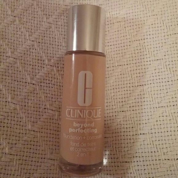 Clinique Beyond Perfecting Foundation + Concealer