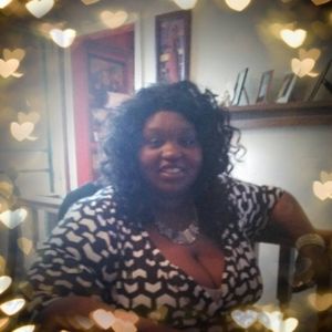 Meet your Posher, Ebony