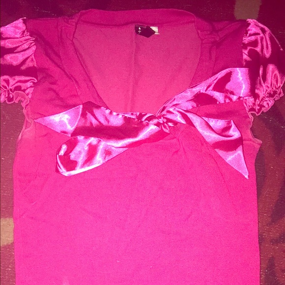 Pink bow sweater💟