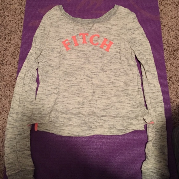 Abercrombie & Fitch sweater
