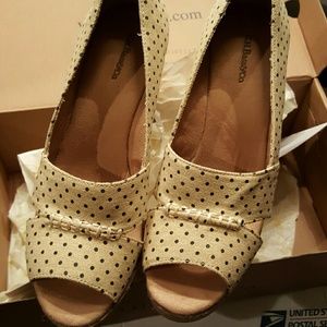 G.H. Bass wedge sandals