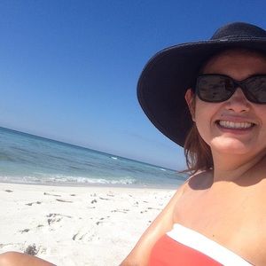 Meet your Posher, Lucimari