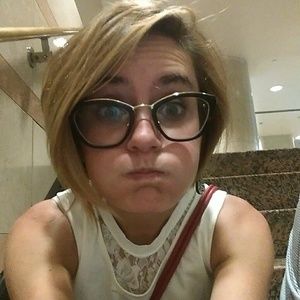 Meet your Posher, Kaitlyn