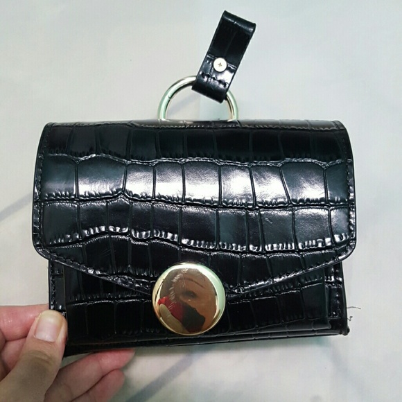 Zara croc embossed leather belt bag (4166) - Picture 2 of 5