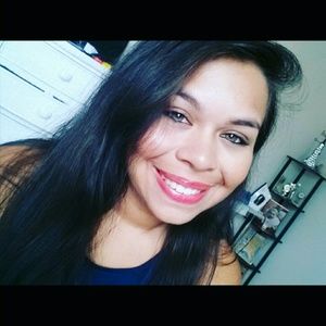 Meet your Posher, Melanie