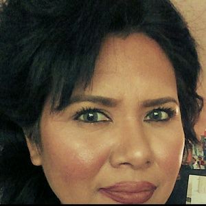 Meet your Posher, Myrna