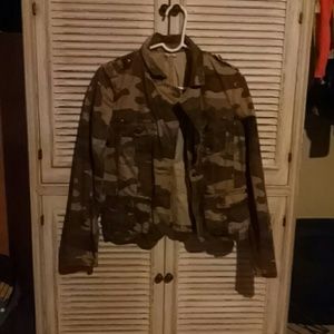 Tailored camo blazer