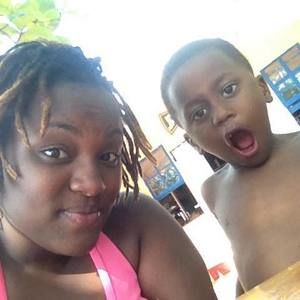 Meet your Posher, Shanaye