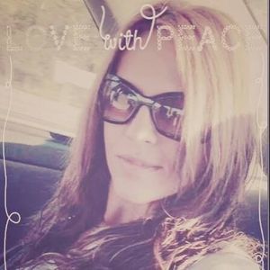 Meet your Posher, Davina