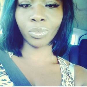 Meet your Posher, Latoya