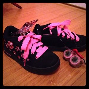 Brand New Heelys