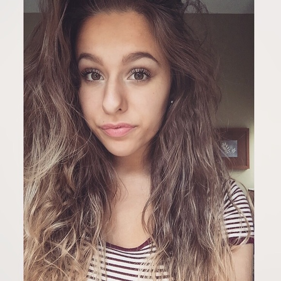 Meet your Posher, Lexie