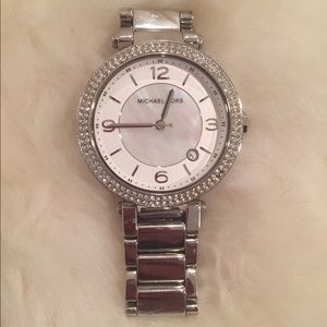 🎉 1-Day Sale 🎉 Silver Michael Kors Watch
