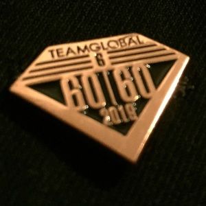 Meet your Posher, Dennis