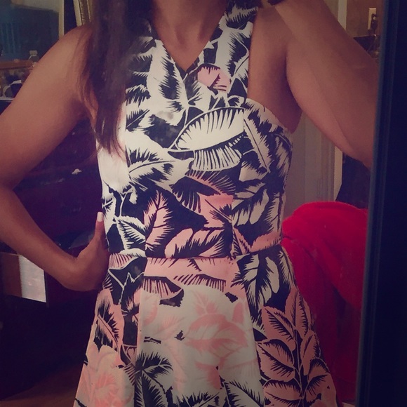 Express Dresses & Skirts - Pink & white express dress 2015  worn ONE time XS