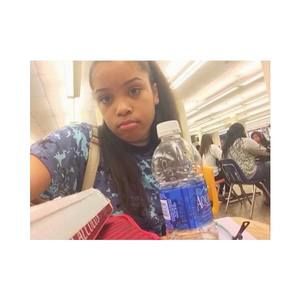 Meet your Posher, Ayanna