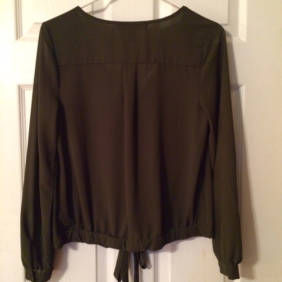 Forest green Forever 21 blouse - Picture 3 of 4