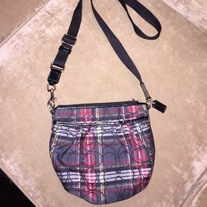 Coach limited edition purse, 100% genuine !