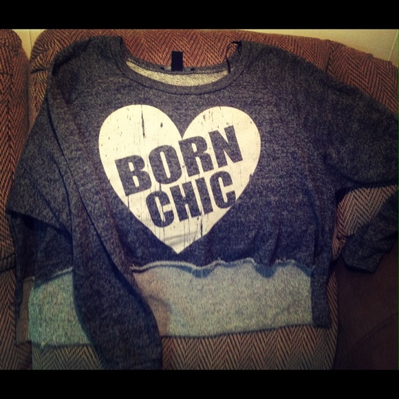Sweatshirt