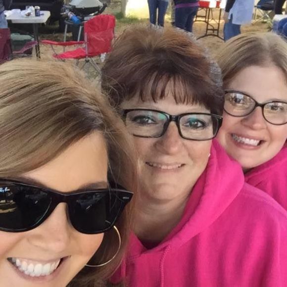 Meet your Posher, Mitzi - Picture 1 of 1