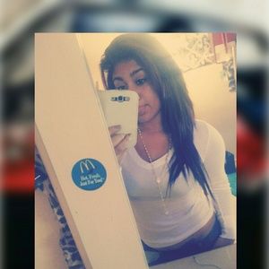 Meet your Posher, Adriana