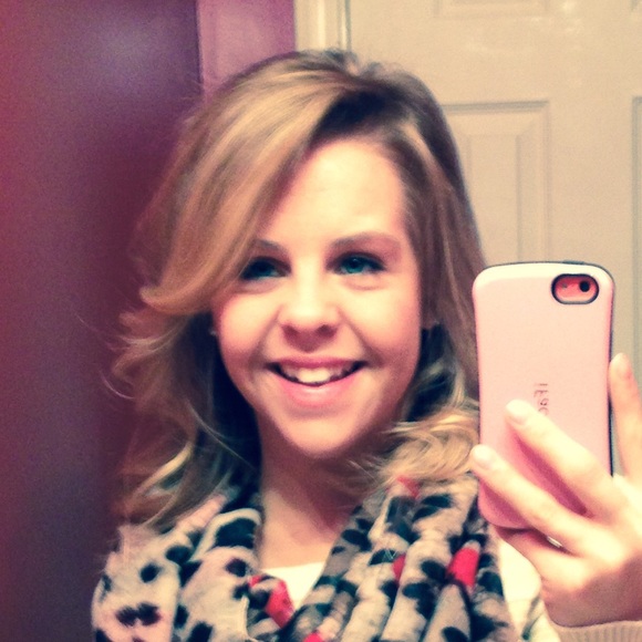 Meet your Posher, Meagan - Picture 1 of 1