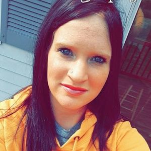 Meet your Posher, Lacey