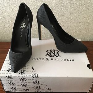 Rock & Republic black heels