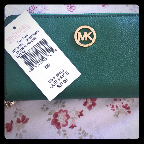 Michael kors multifunction phn case