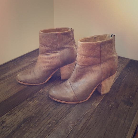 Rag & Bone classic Newbury bootie in Grey/Tan