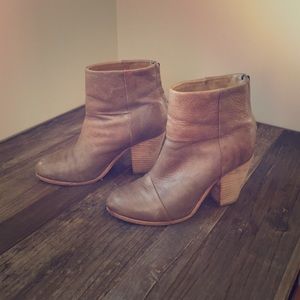 Rag & Bone classic Newbury bootie in Grey/Tan