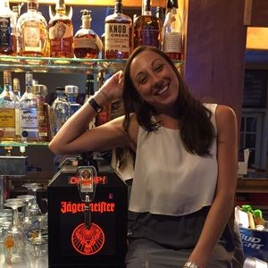 Meet your Posher, Anne