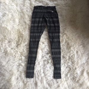 Nike leggings