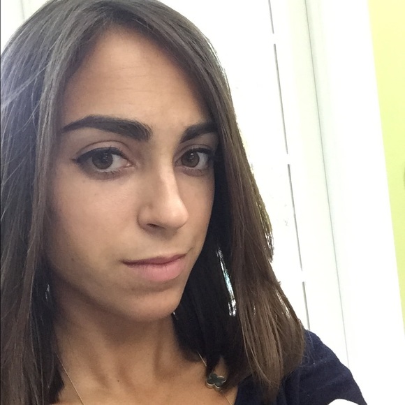 Meet your Posher, Lisa - Picture 1 of 1