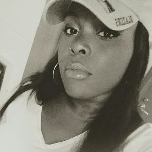 Meet your Posher, Ayanna