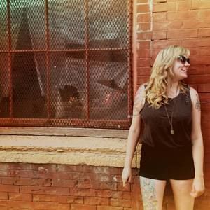 Meet your Posher, Marisa